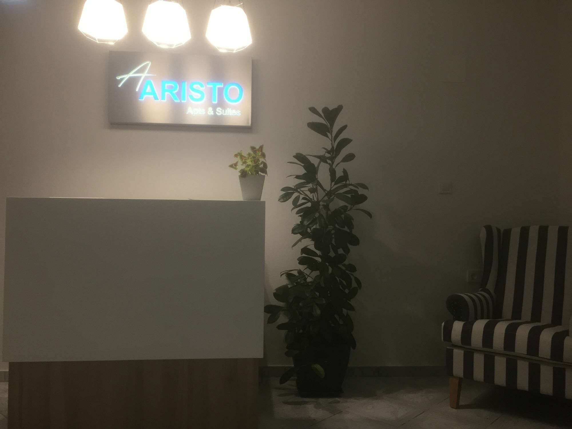 Aristo Apts Hersonissos  Dış mekan fotoğraf